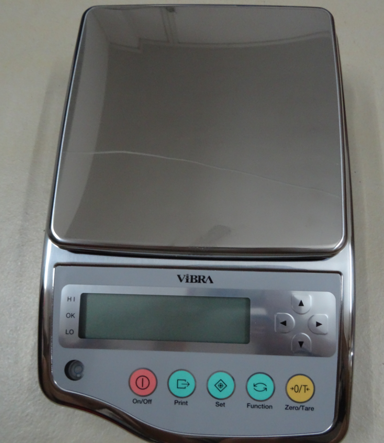 CJ-6200E原裝日本新光電子天平6200g/0.1g